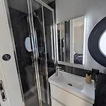 Gezellige Houseboat Eclipse Nabij Amsterdam * モニキンダム