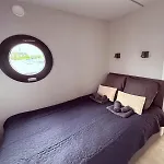 Gezellige Houseboat Eclipse Nabij Amsterdam 船上ホテル