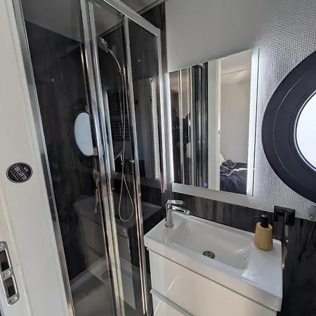 Gezellige Houseboat Eclipse Nabij Amsterdam * Monnickendam