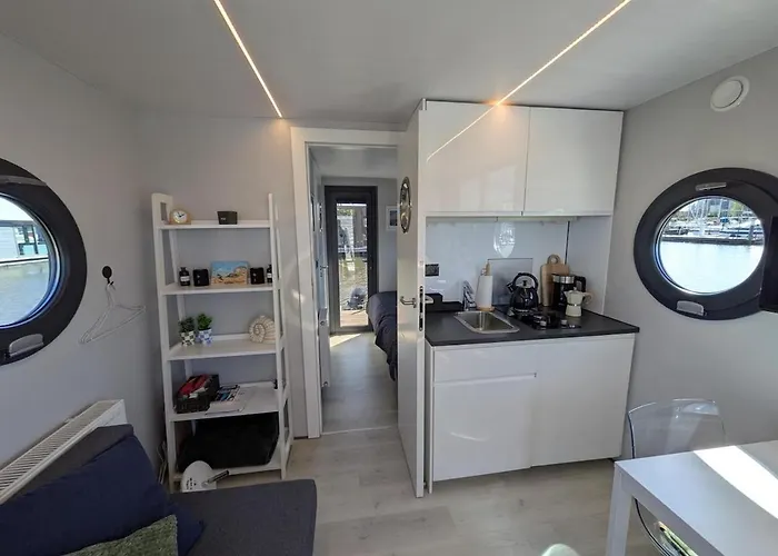 Gezellige Houseboat Eclipse Nabij Amsterdam *